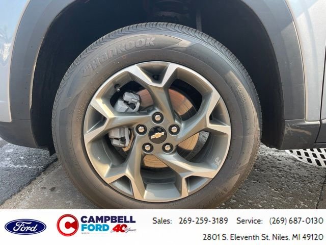 Used 2024 Sterling Gray Metallic Chevrolet LT image 9
