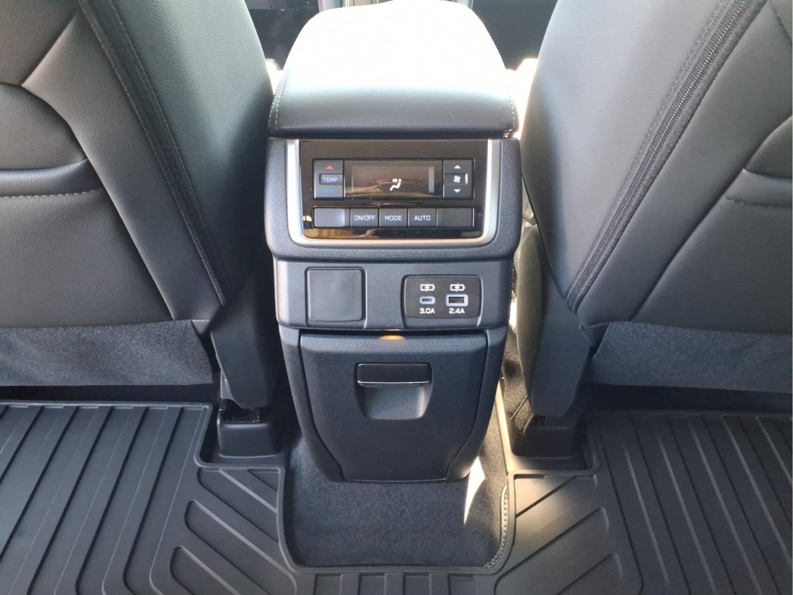 New 2027 MAGNETITE GRAY METALLIC Subaru Premium 7-Passenger image 9