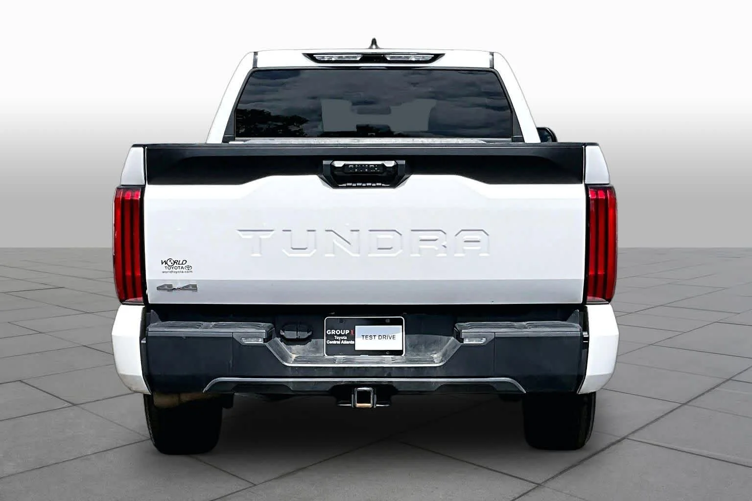 Used 2025 Ice Cap Toyota SR5 image 5