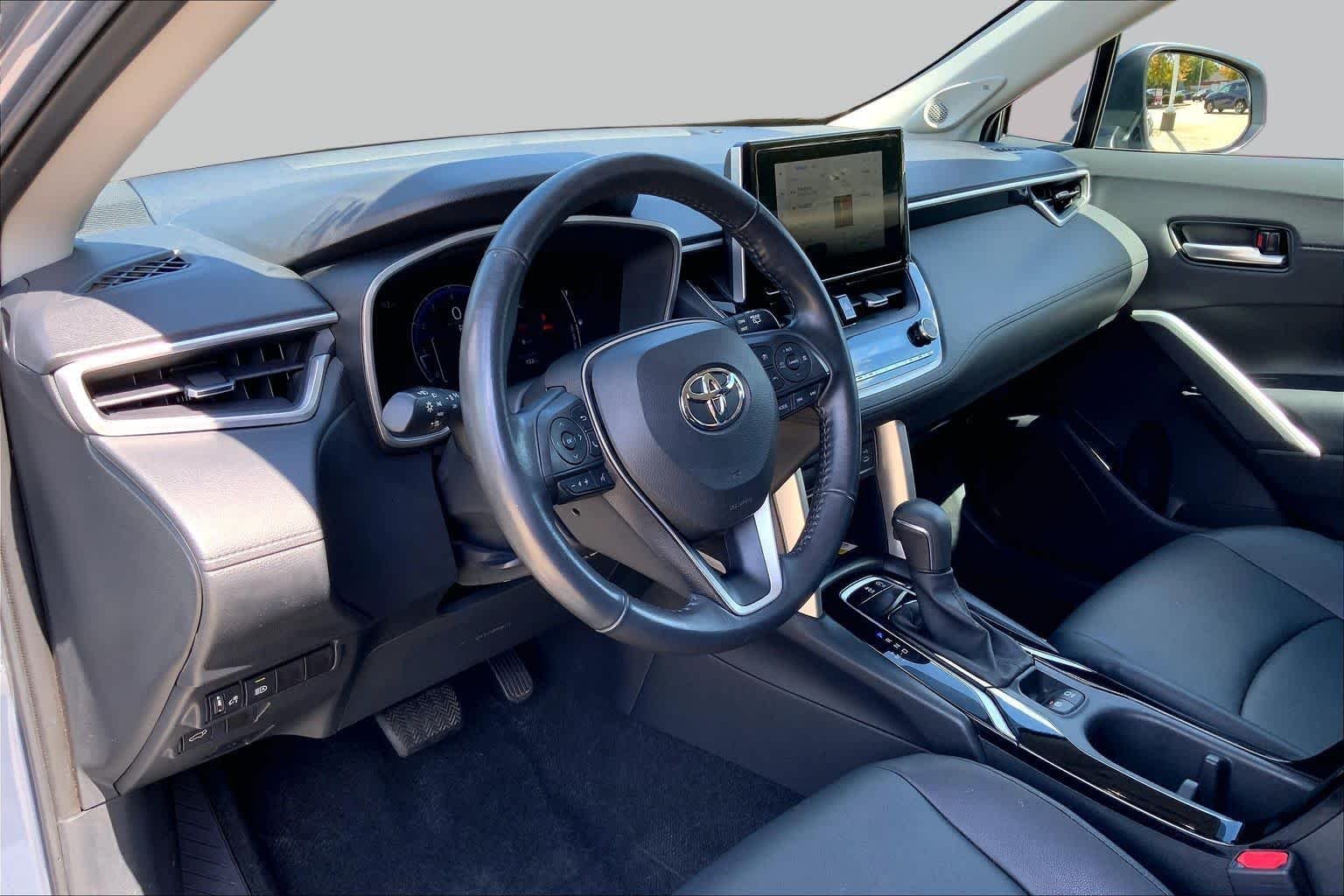 Used 2023 Celestite Toyota XLE image 18