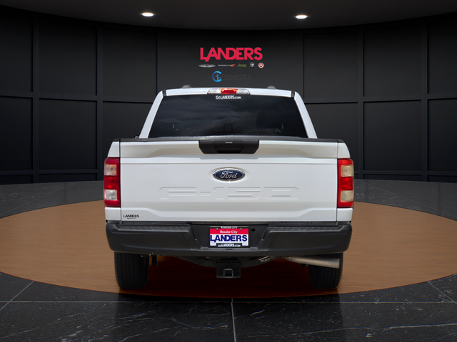 Used 2022 White Ford XL image 3