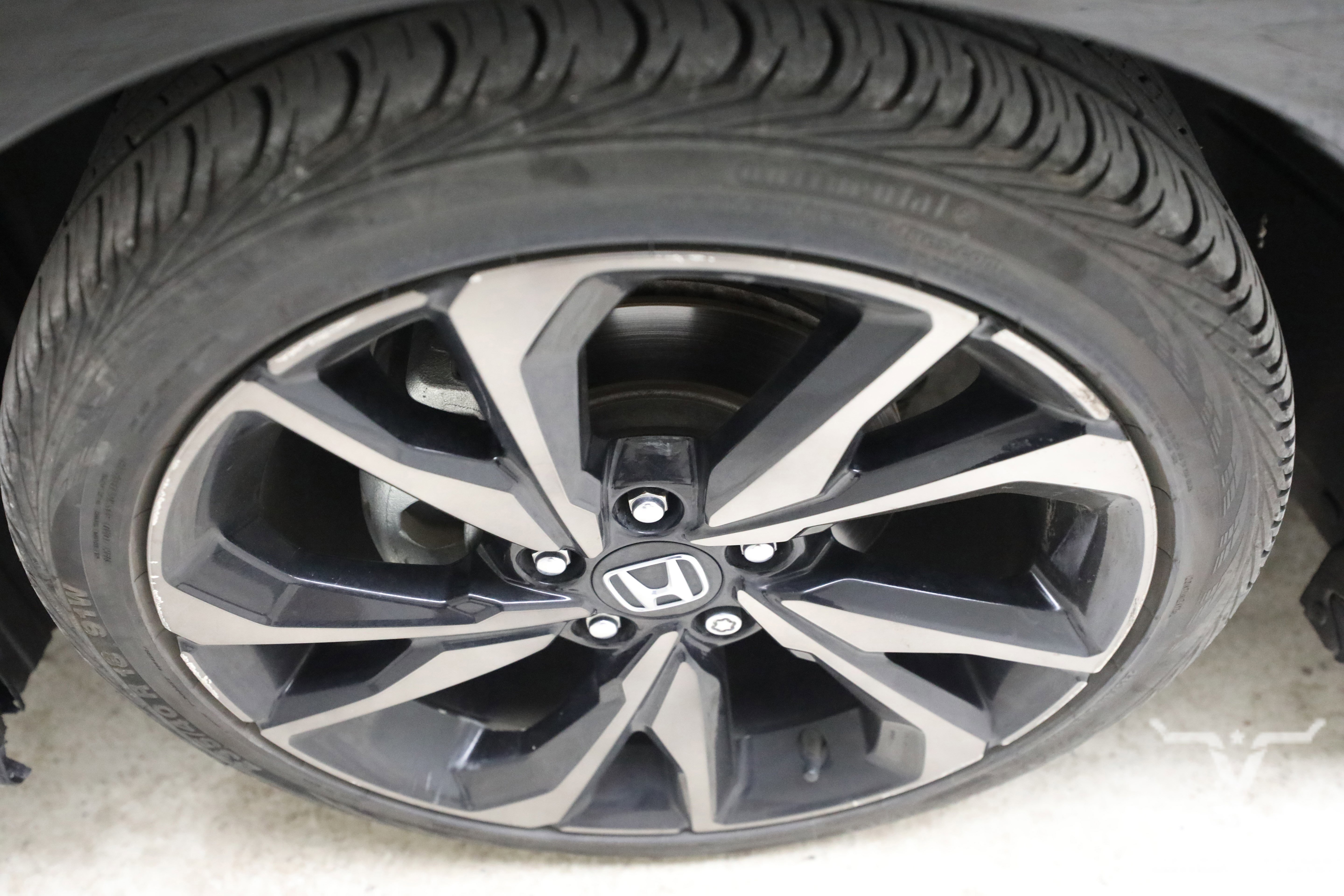 Used 2017 Crystal Black Pearl Honda Y image 10