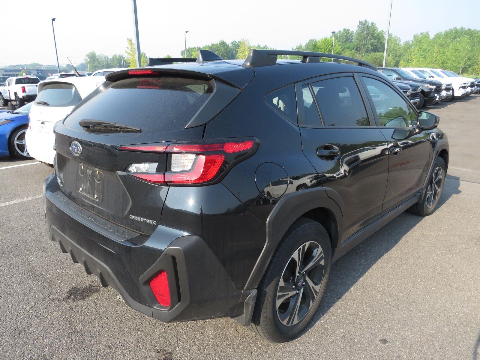 Used 2024 Crystal Black Silica Subaru Premium image 7