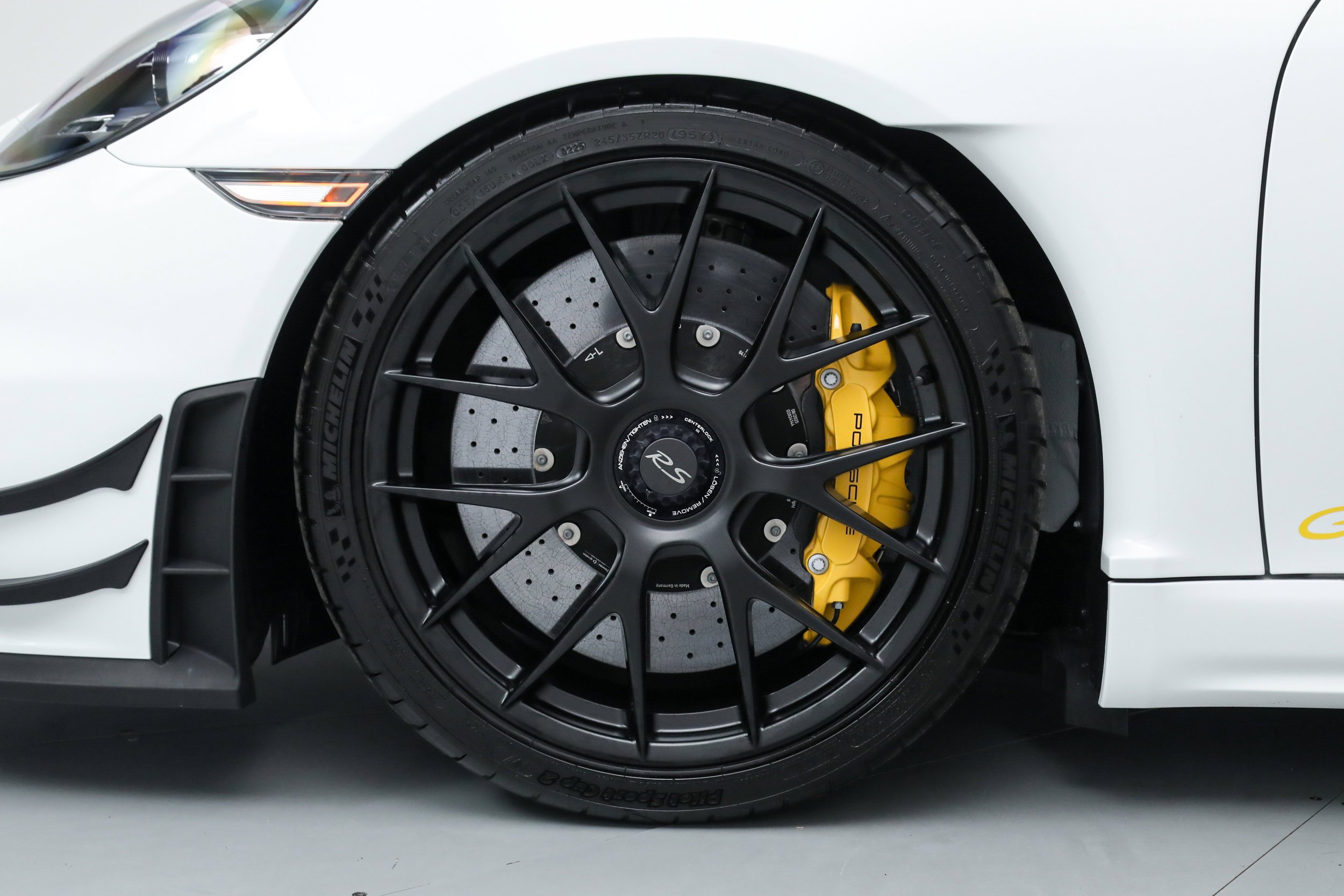 Used 2025 White Porsche GT4 RS Coupe image 44