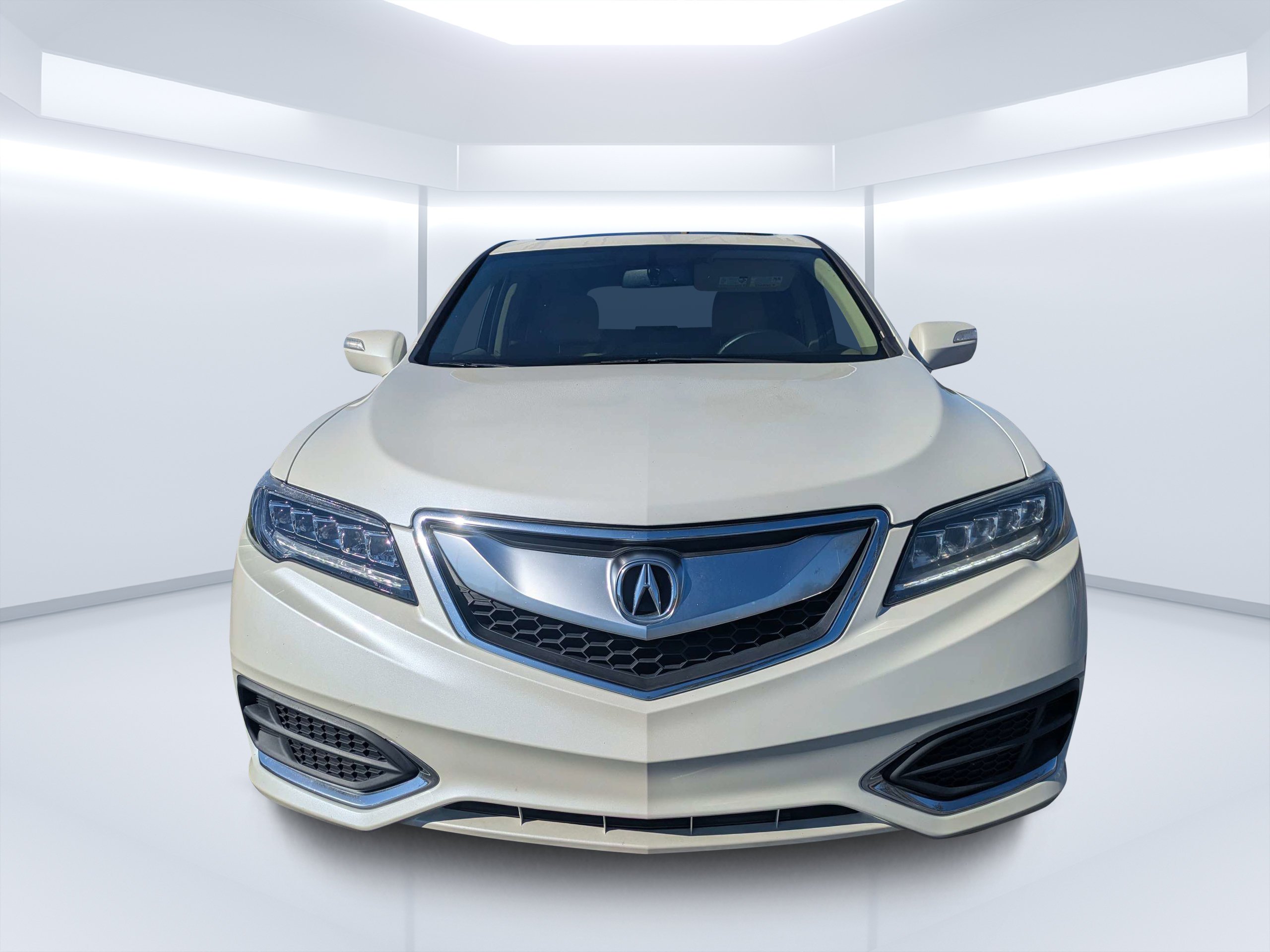 Used 2018 White Diamond Pearl Acura RDX image 42