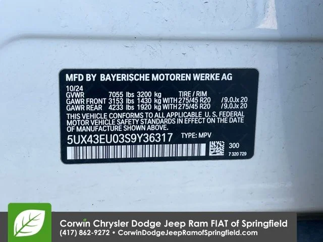 Used 2025 White BMW xDrive50e image 24