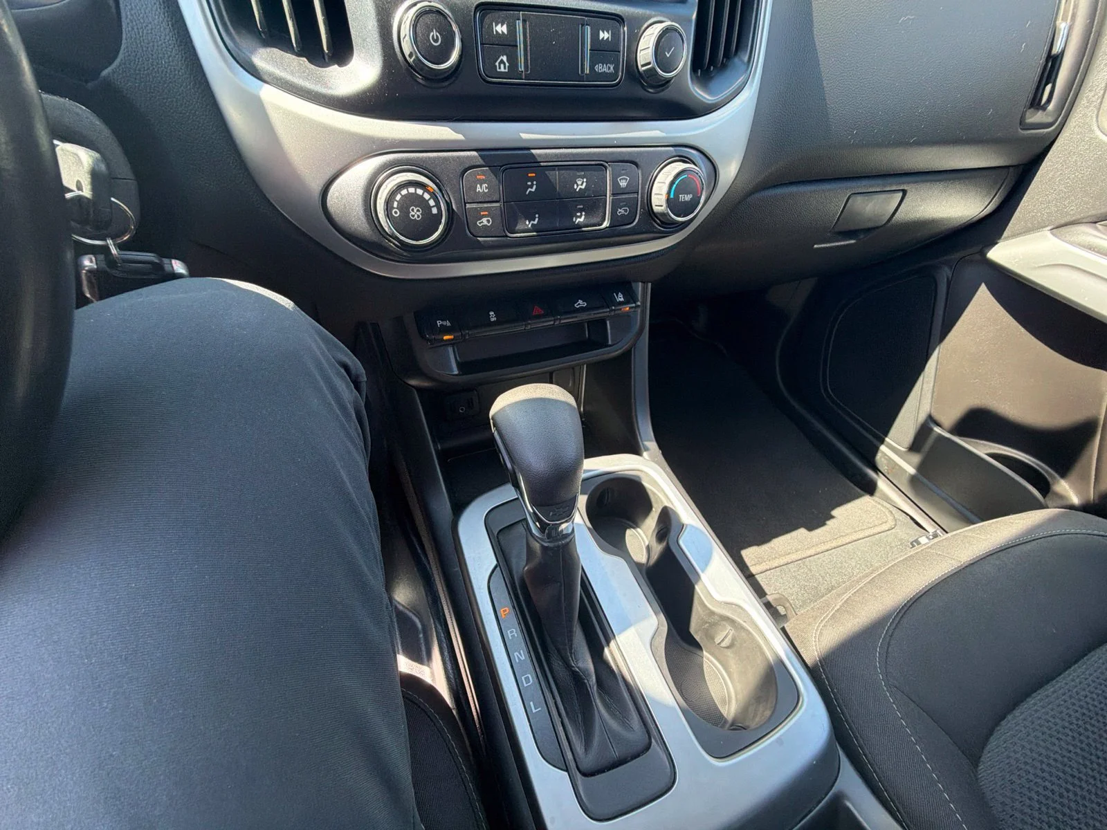 Used 2022 BLACK Chevrolet 2WD LT image 7