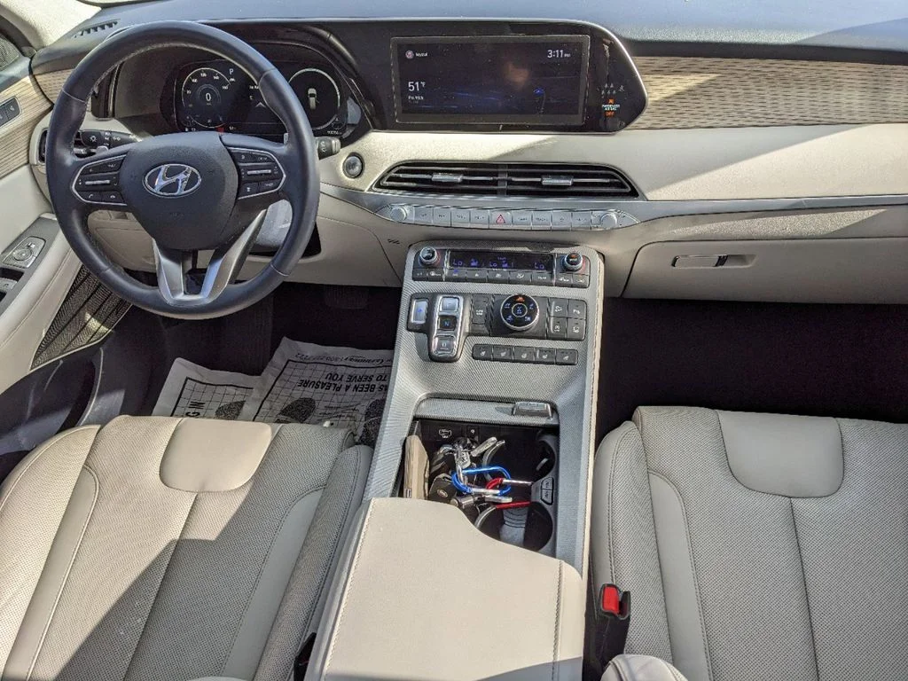 Used 2022 White Hyundai Limited AWD image 16