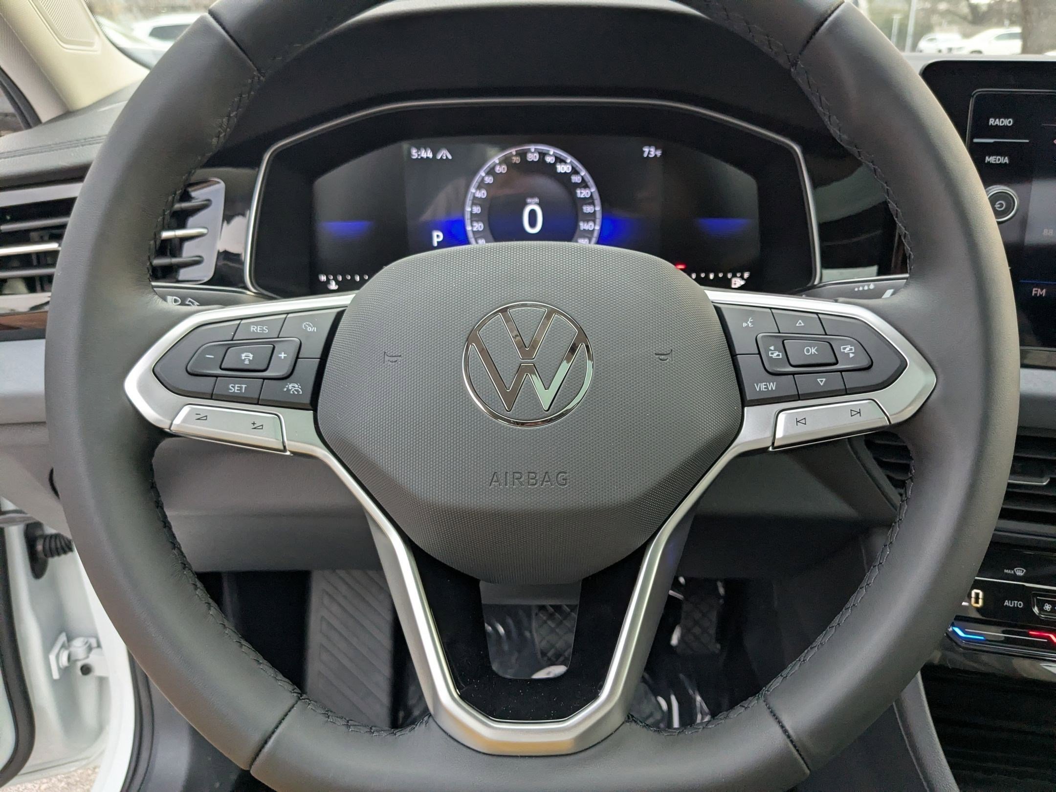 New 2026 Opal White Pearl Volkswagen SE image 10