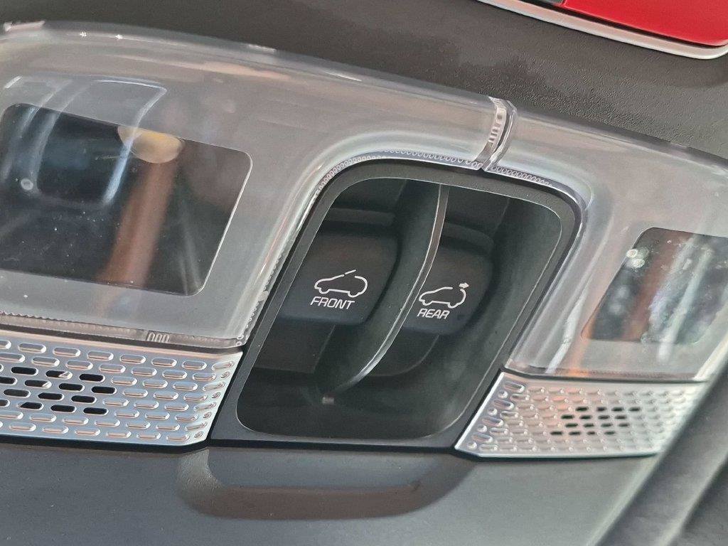 Used 2023 White Kia SX-Prestige X-Line image 23