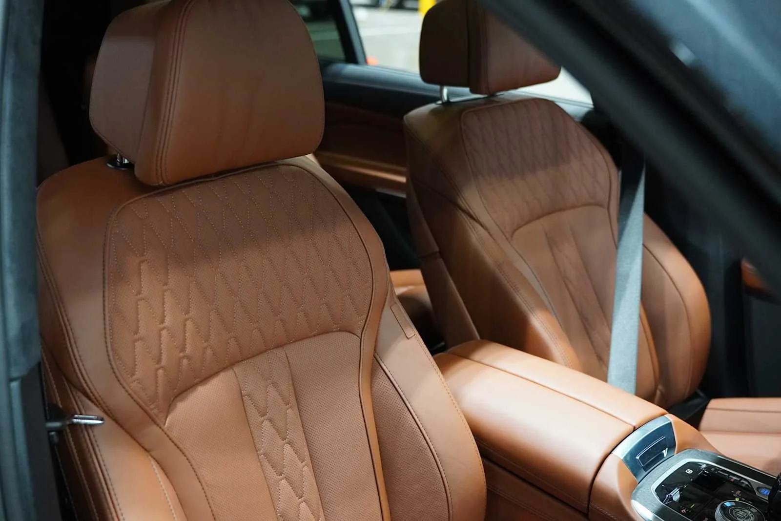 New 2026 Black Sapphire Metallic BMW ALPINA XB7 image 10