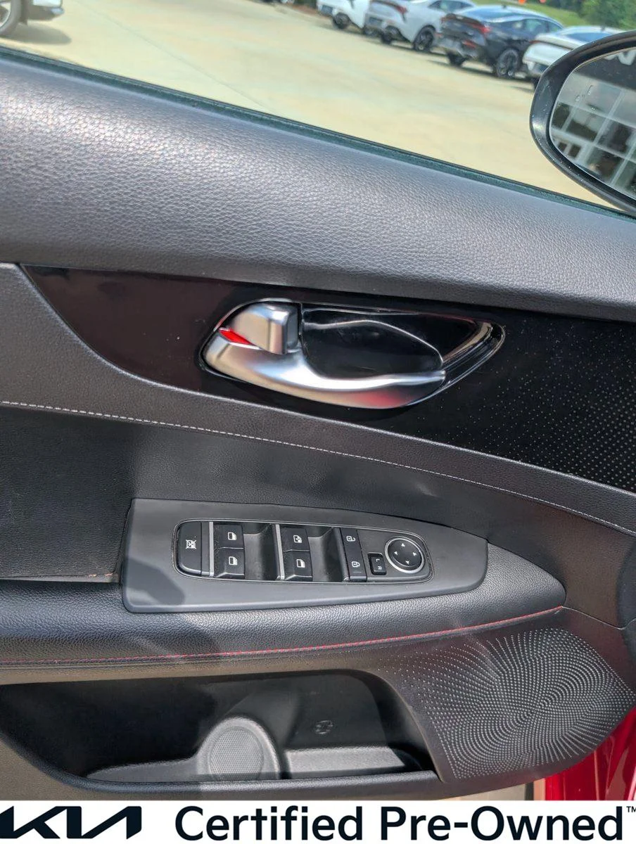 Used 2022 Currant Red Kia GT image 15