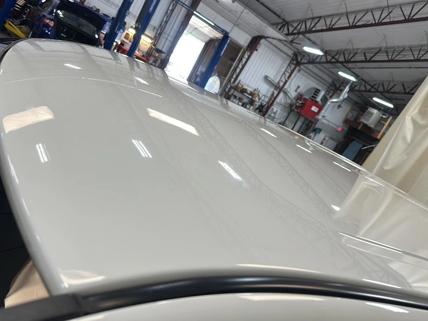 Used 2016 Bright White Clearcoat Ram Express image 15