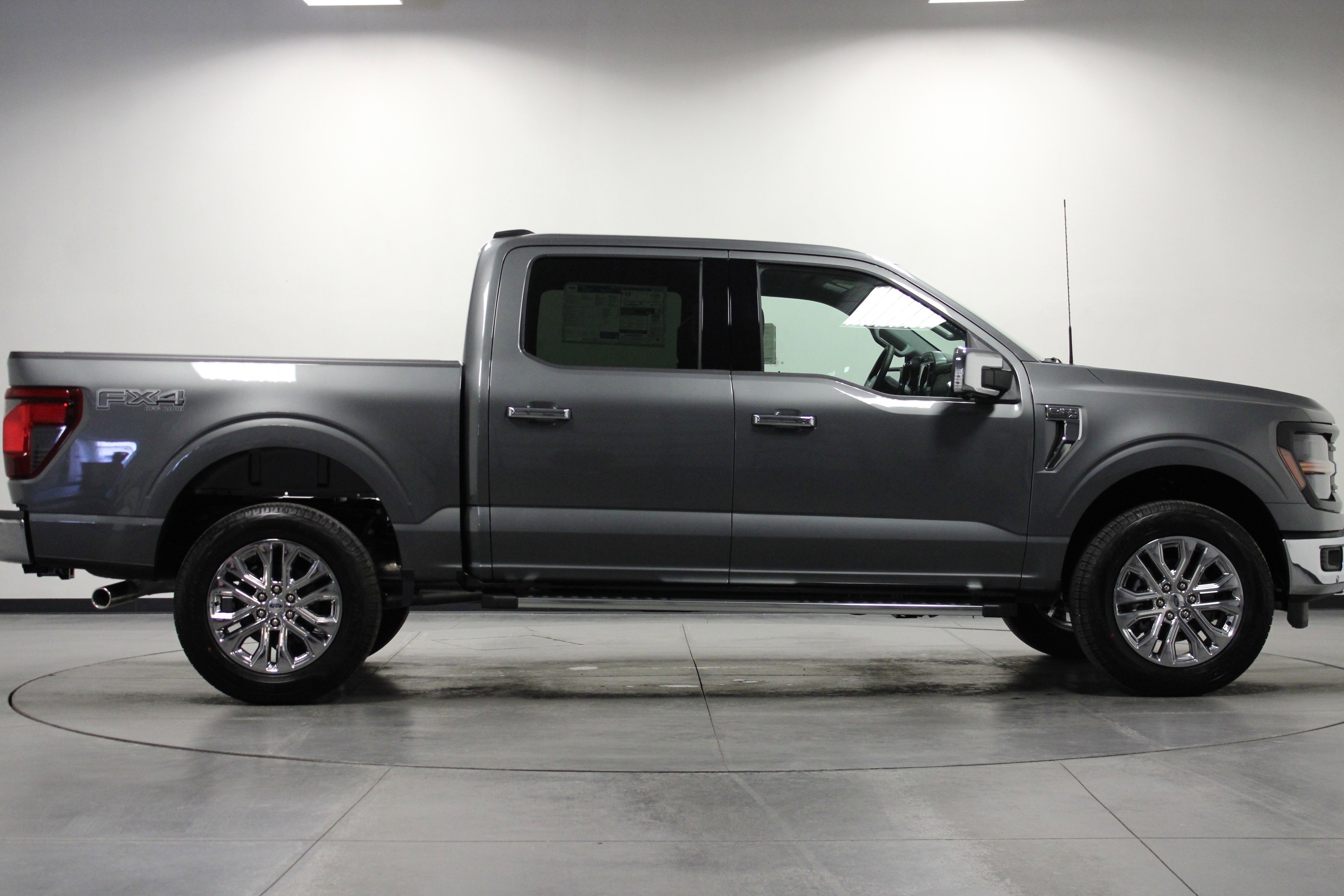 New 2026 Carbonized Gray Metallic Ford XLT image 3
