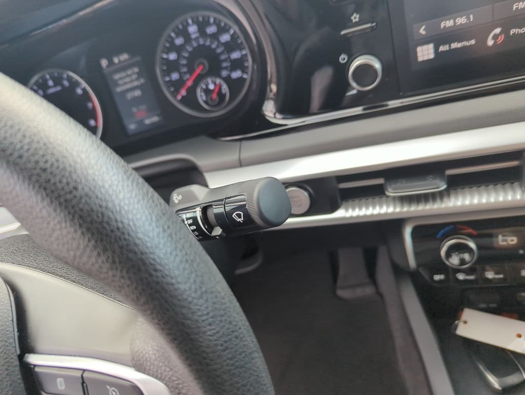 Used 2022 Silver Kia LXS image 24