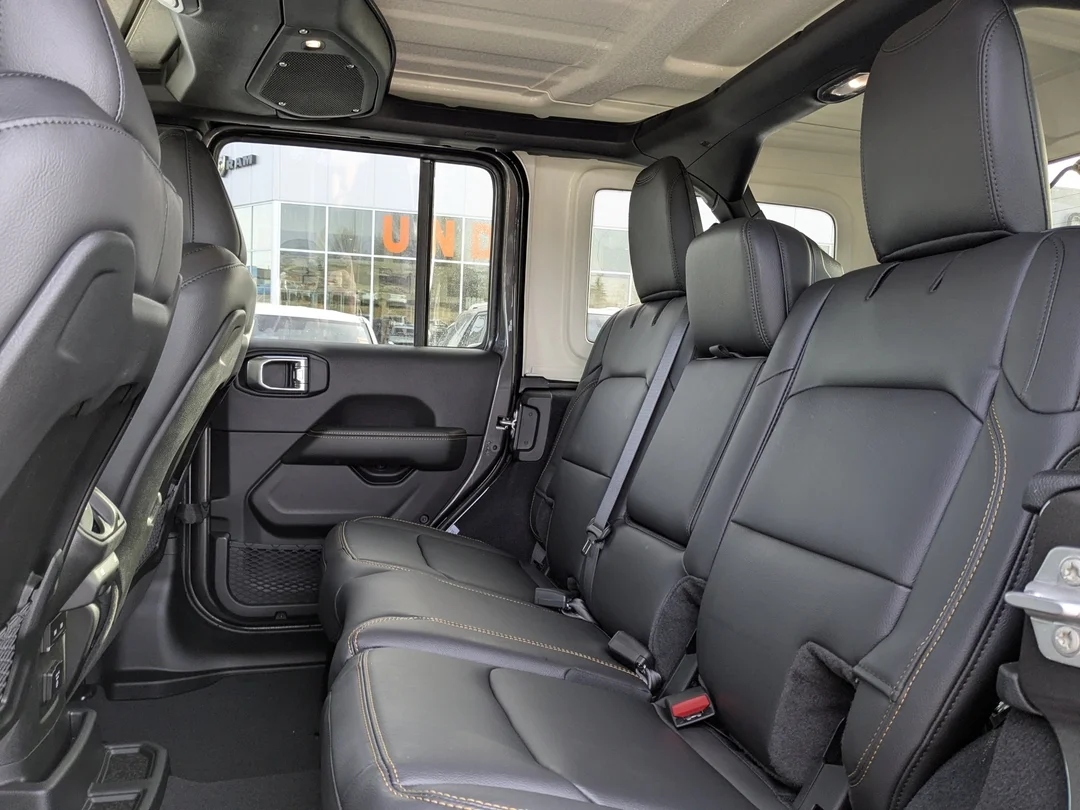 New 2026 Grey Jeep Sahara - - 4x4 - McKinley Leather - Body-Color Top - Alpine Audio - Technology Group & More! image 27