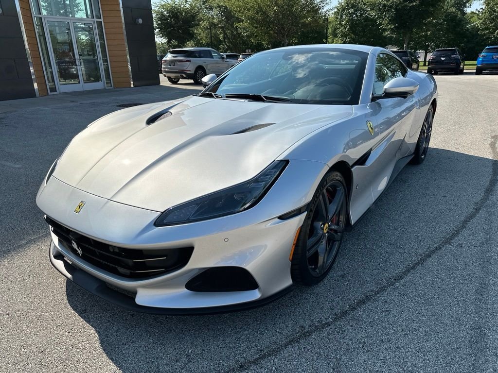 Used 2022 Silver Ferrari Base image 2