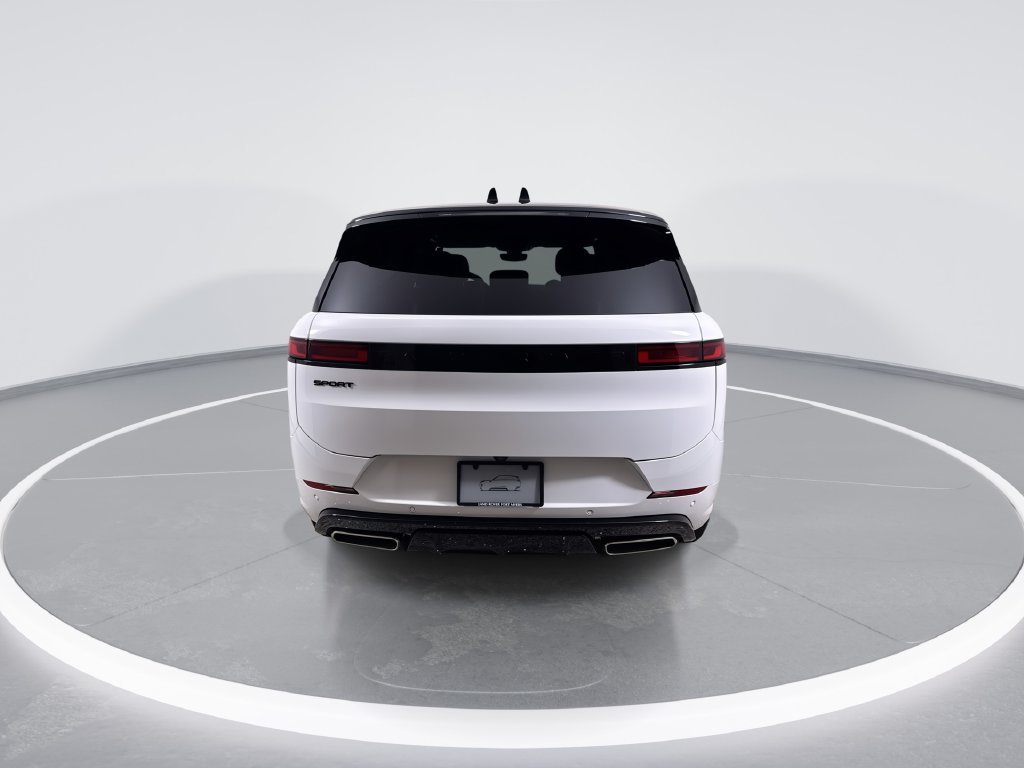 New 2026  Land Rover Dynamic SE image 7