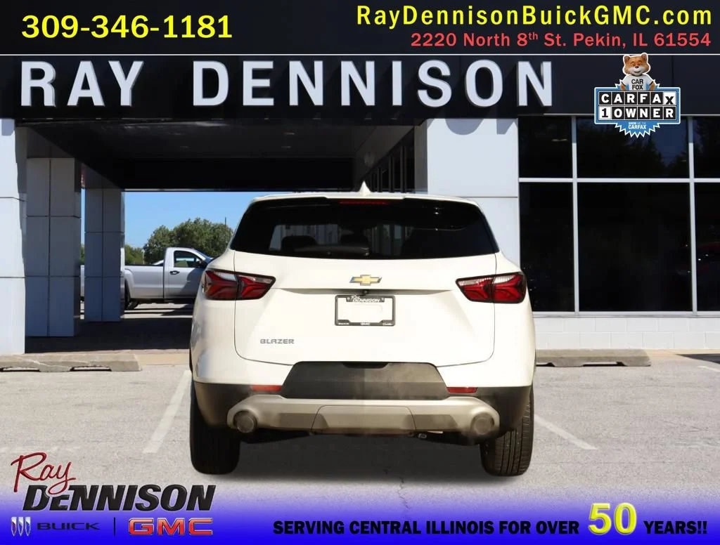 Used 2021 Summit White Chevrolet 1LT image 6