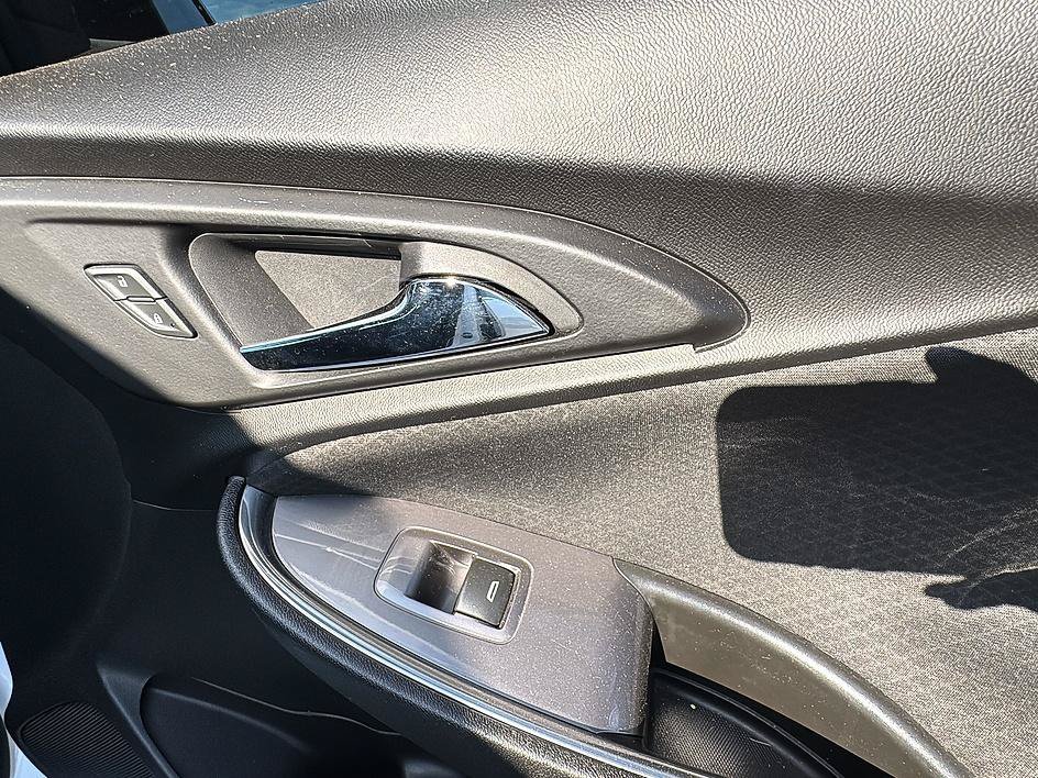 Used 2017 Summit White Chevrolet LT image 26