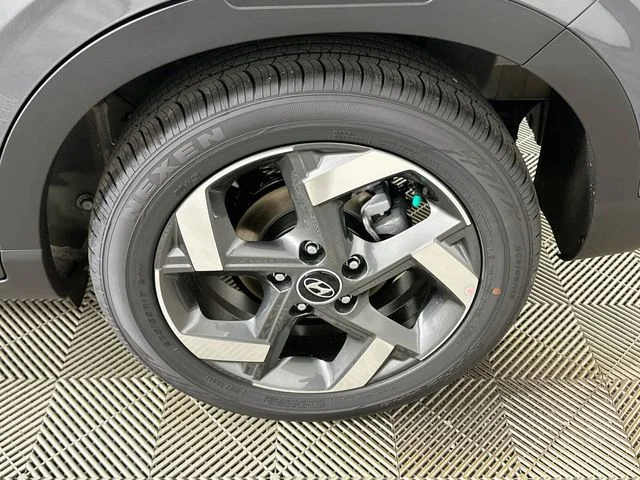 New 2026 Hyundai VENUE SEL
