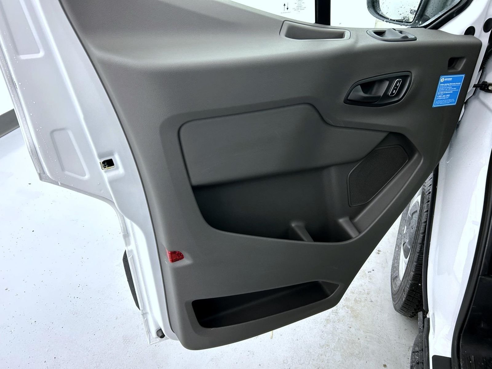 New 2026 Oxford White Ford XL image 9