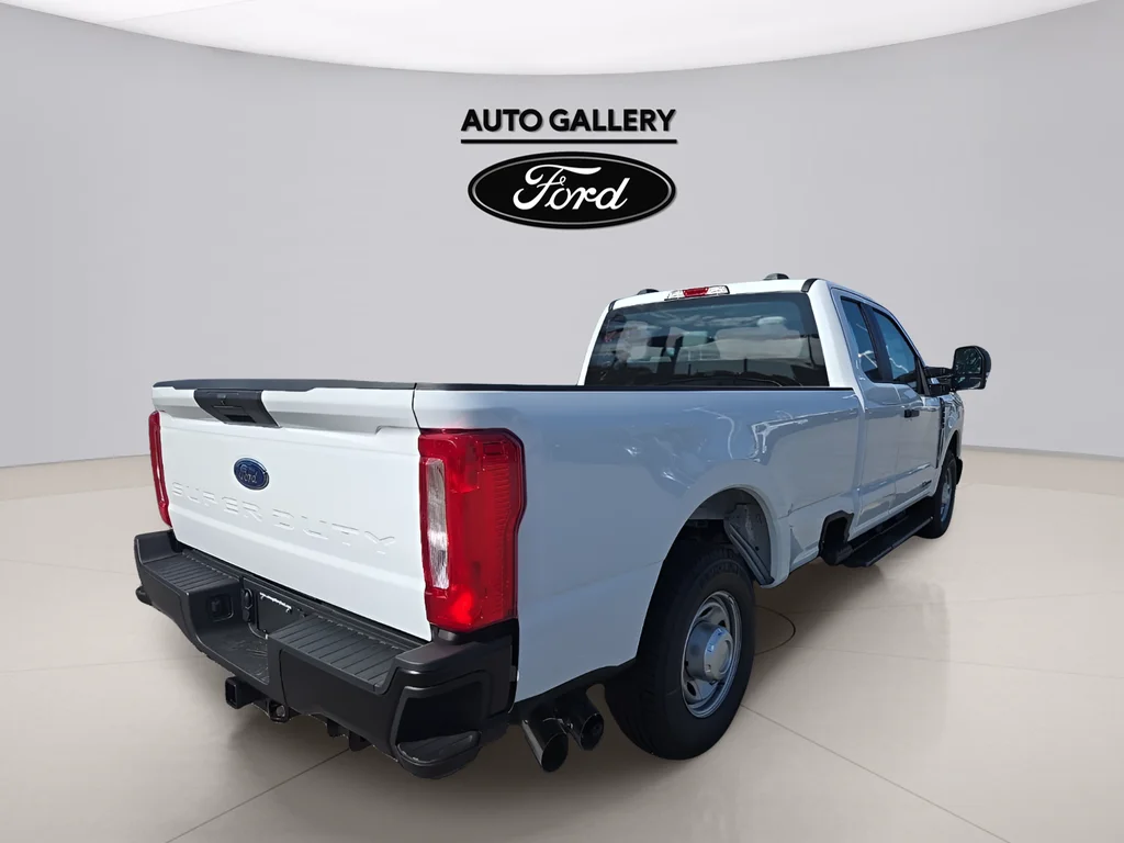 New 2026 Oxford White Ford F-350® XL image 5