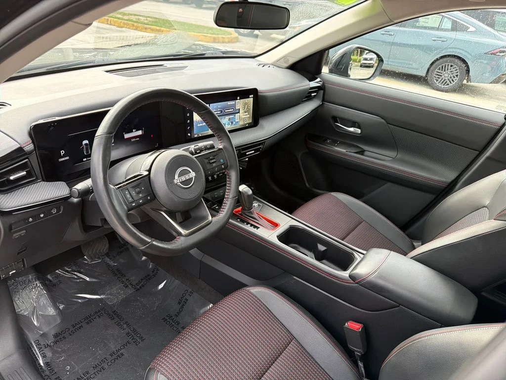 Used 2025 Black Nissan SR image 14