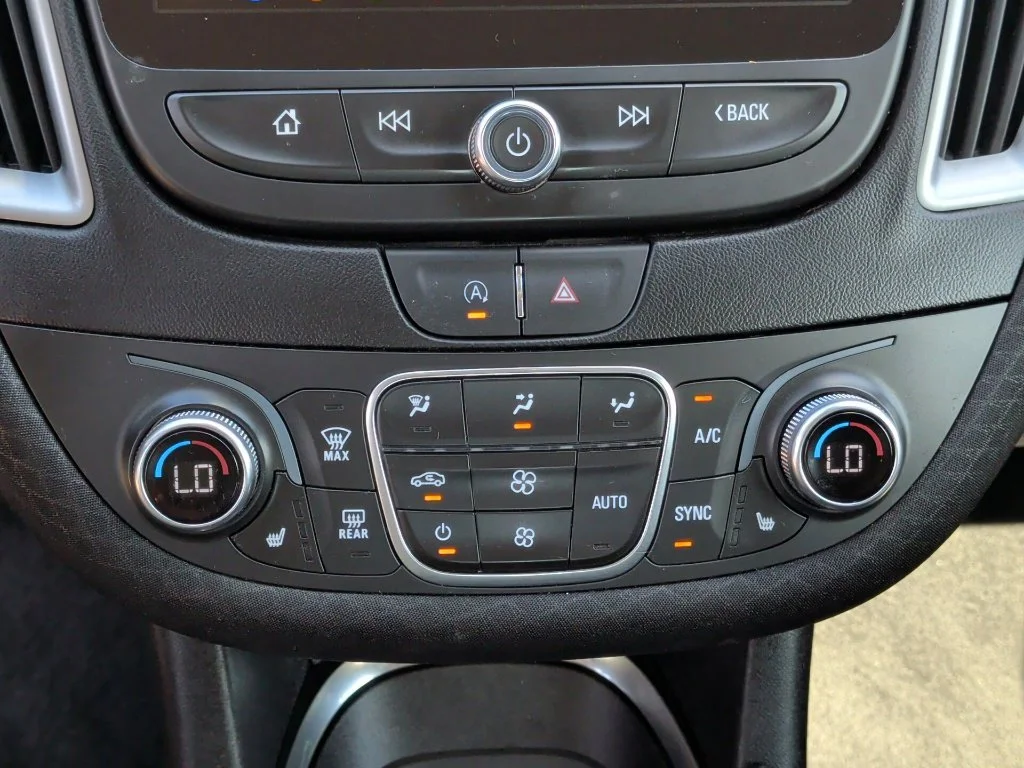 Used 2025 Gray Chevrolet LT image 26