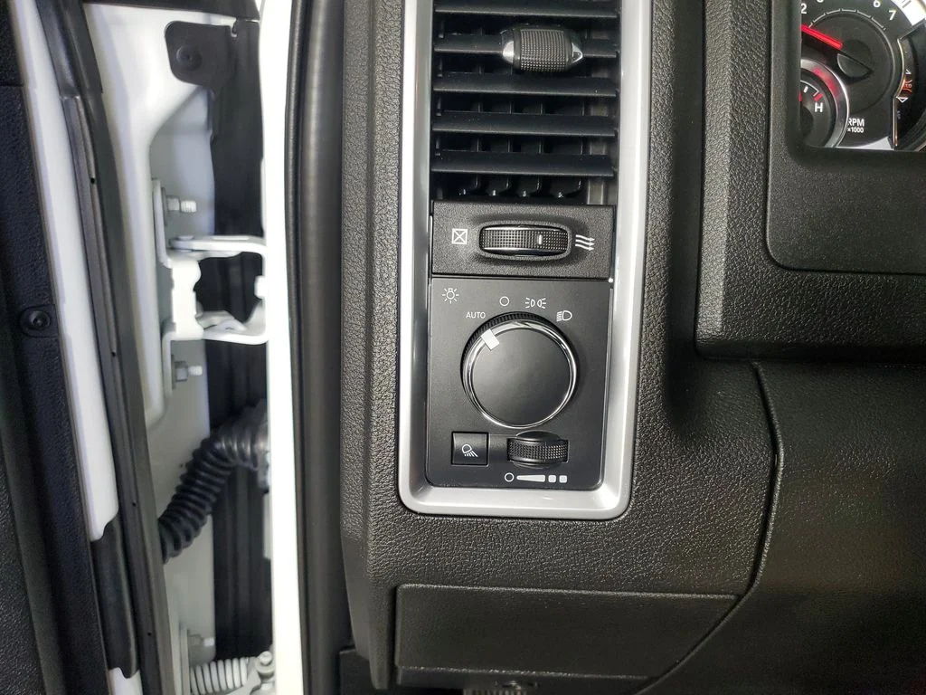 Used 2022 White Ram SLT image 26