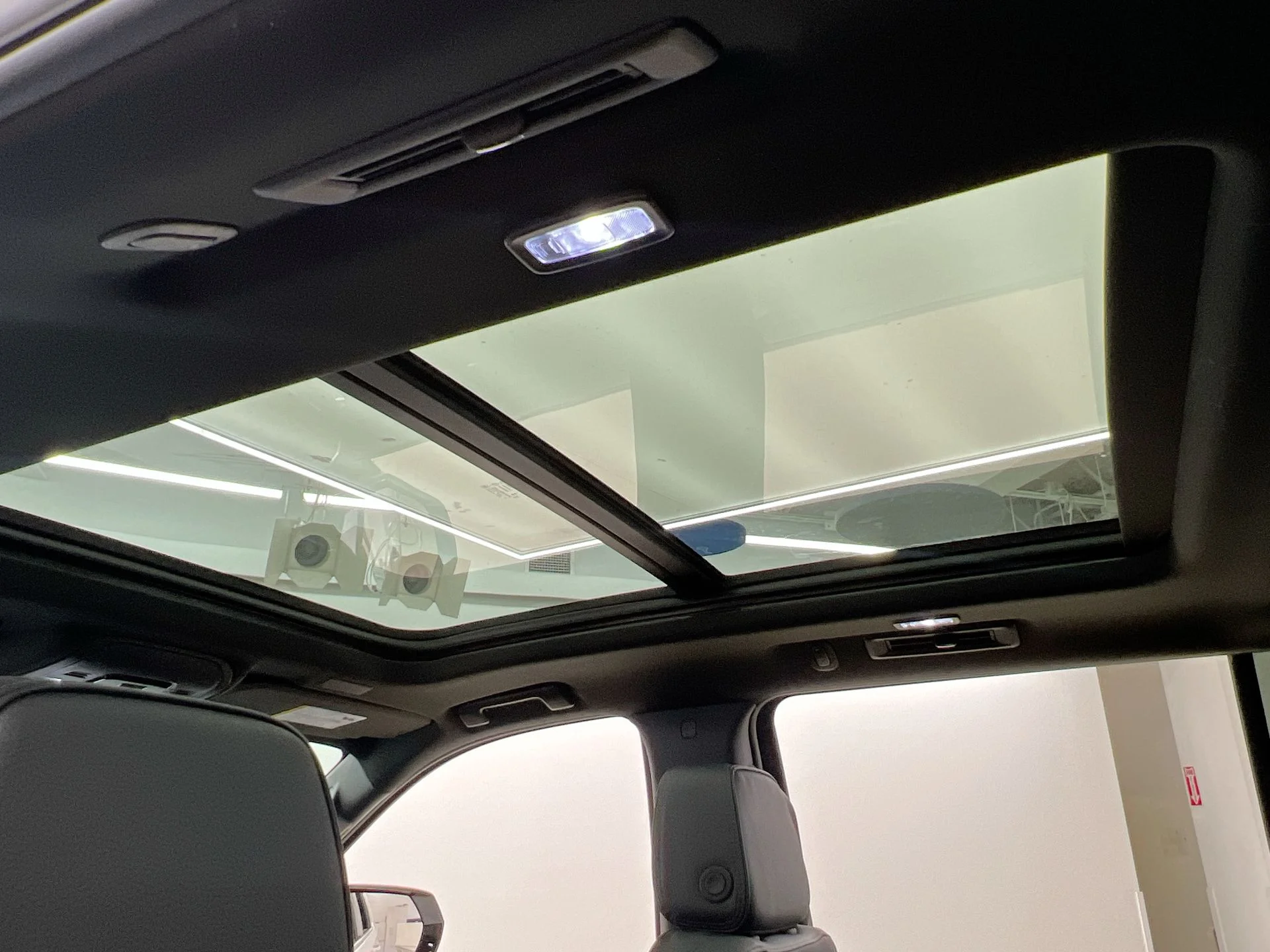 2026 GMC Yukon XL Denali - Photo 77