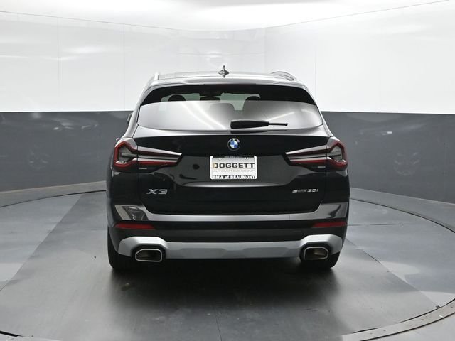 Used 2024 Black BMW sDrive30i image 5