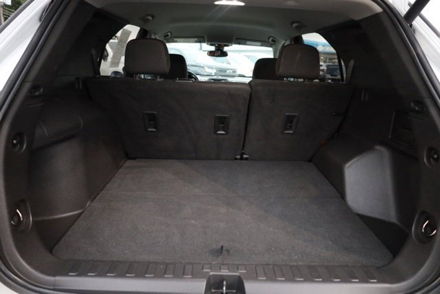 Used 2022 Silver Ice Metallic Chevrolet LT image 36