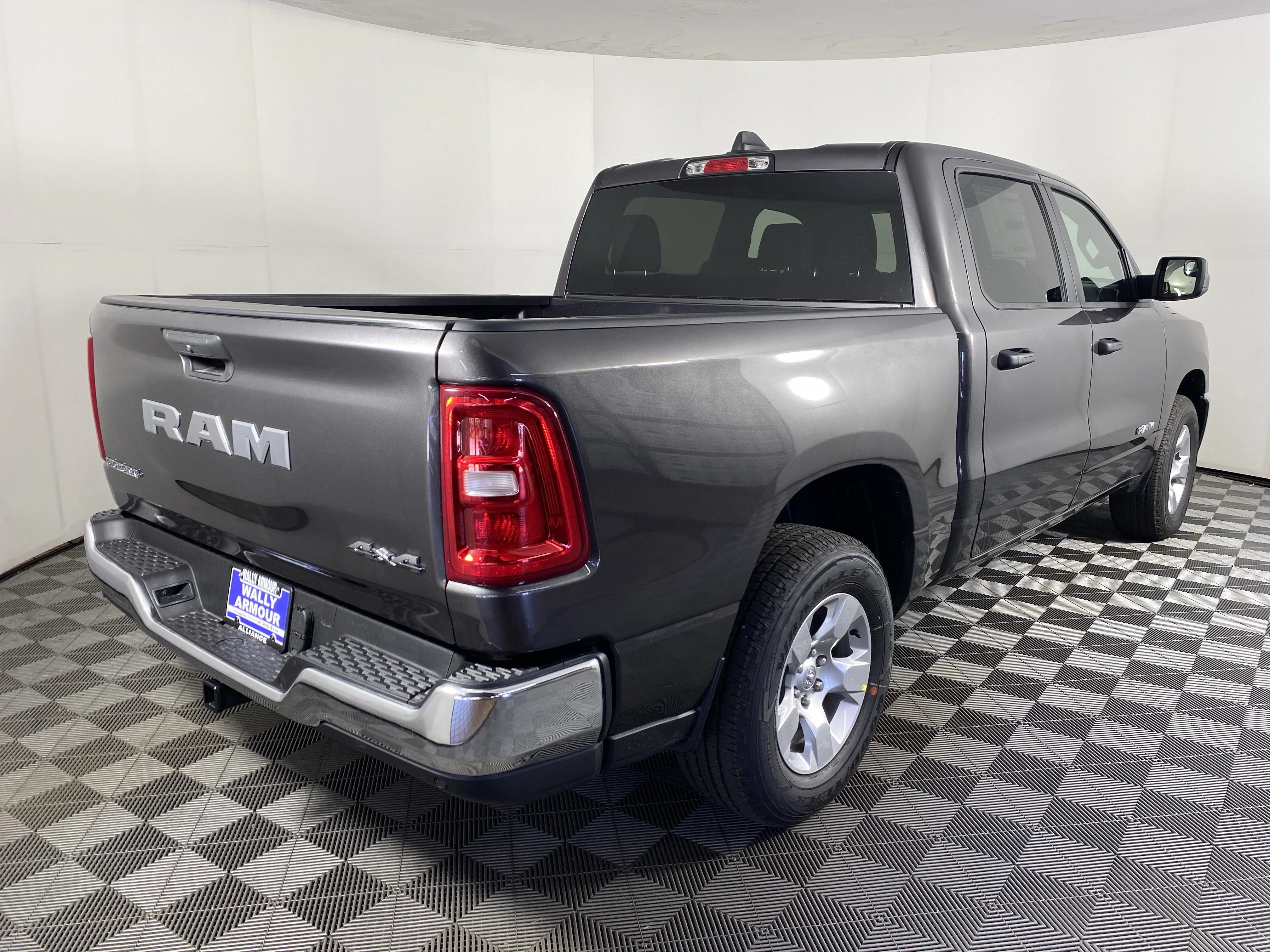 New 2026 Granite Crystal Metallic Clear-Coat Exterior Paint RAM BIg Horn image 5