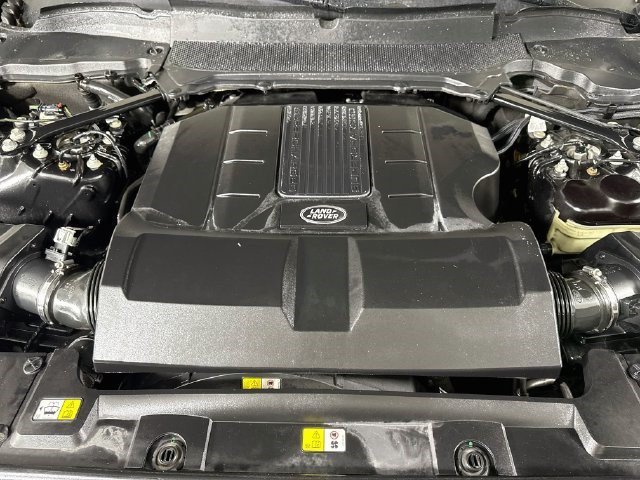 Used 2019 Santorini Black Metallic Land Rover 5.0L V8 Supercharged image 35