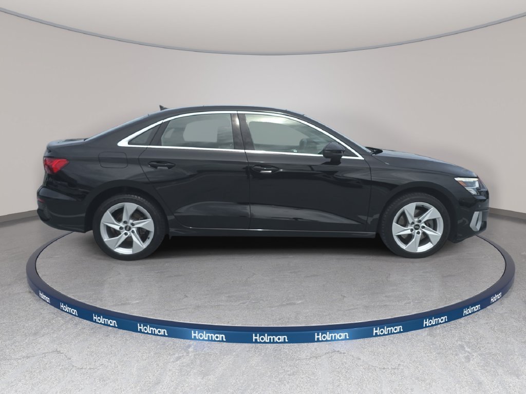 Used 2023 Black Audi  image 4