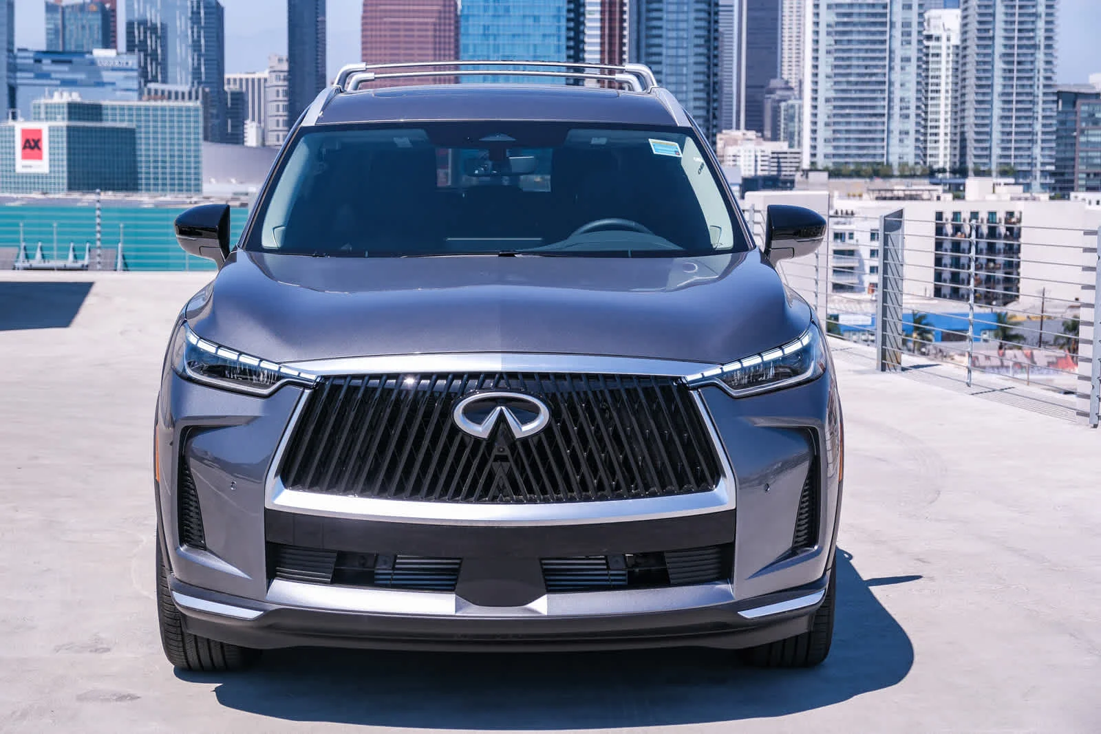 New 2027 GRAPHITE SHADOW INFINITI Luxe FWD image 2