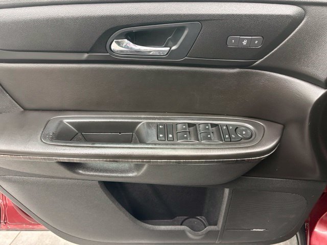 Used 2017 Red GMC Limited image 17