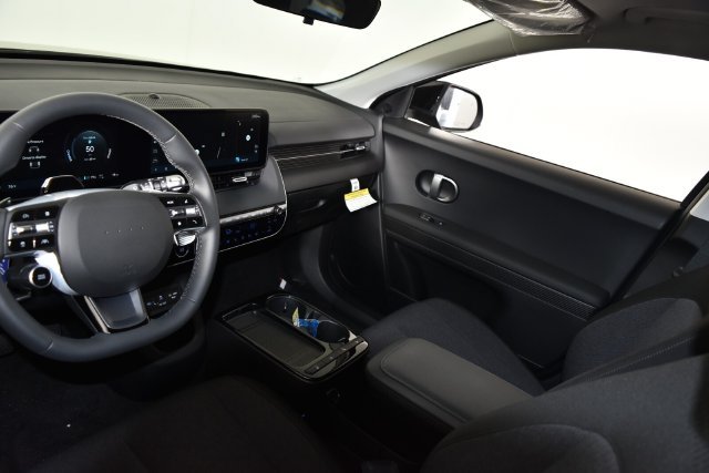 New 2026 Black Hyundai SE image 12