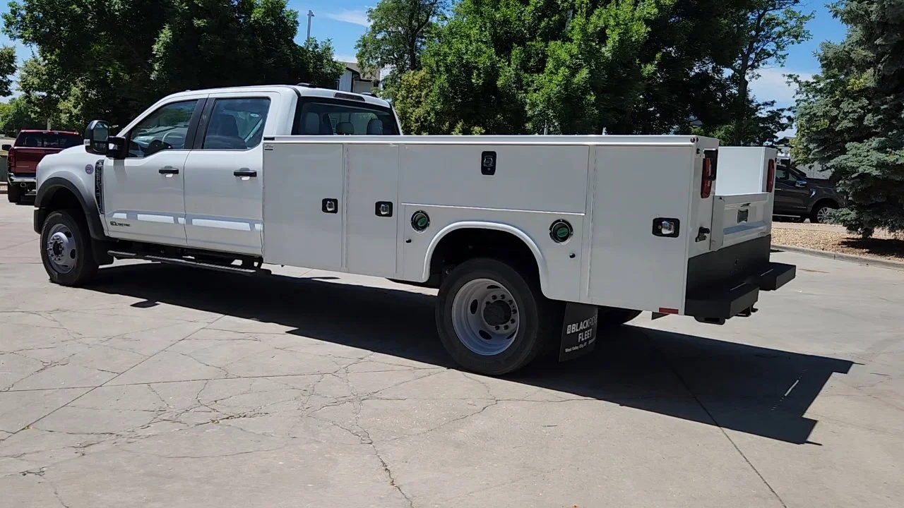 2025 Ford F-550 Super Duty Chassis Cab XL - Photo 5