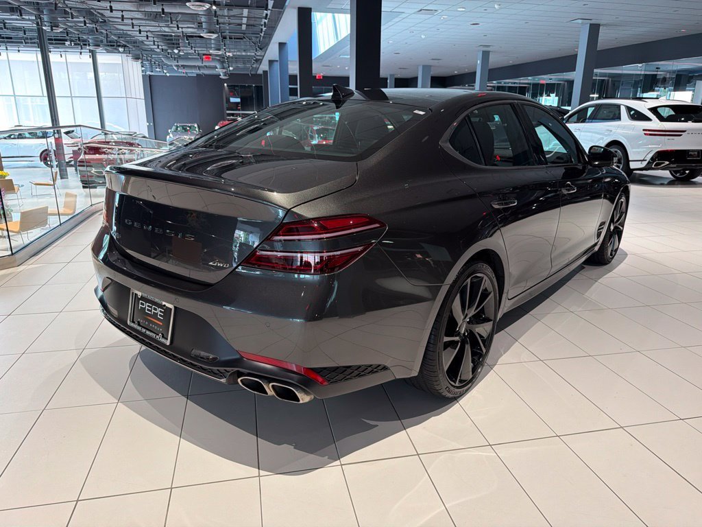 2023 GENESIS G70 Standard - Photo 7