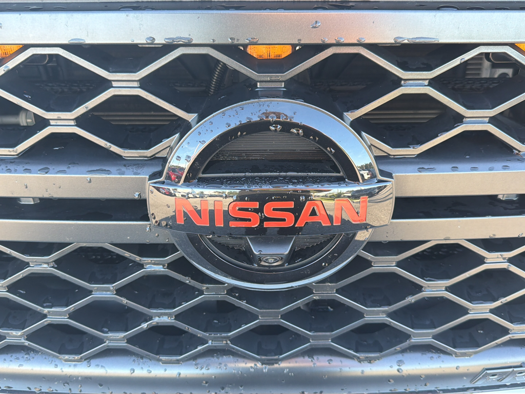 Used 2021 White Nissan PRO-4X image 15