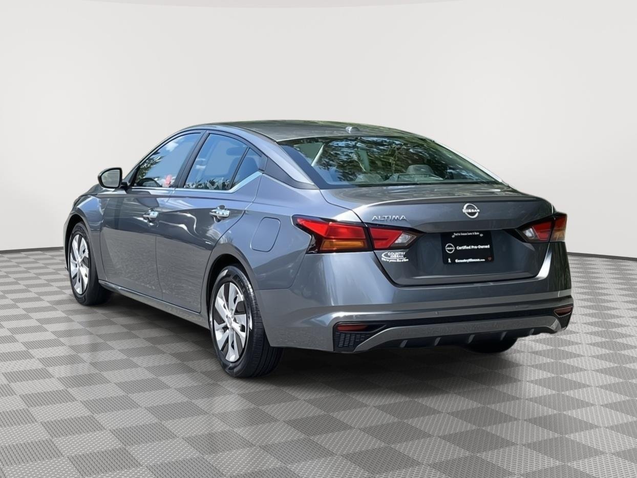 Used 2025 Gun Metallic Nissan S image 7