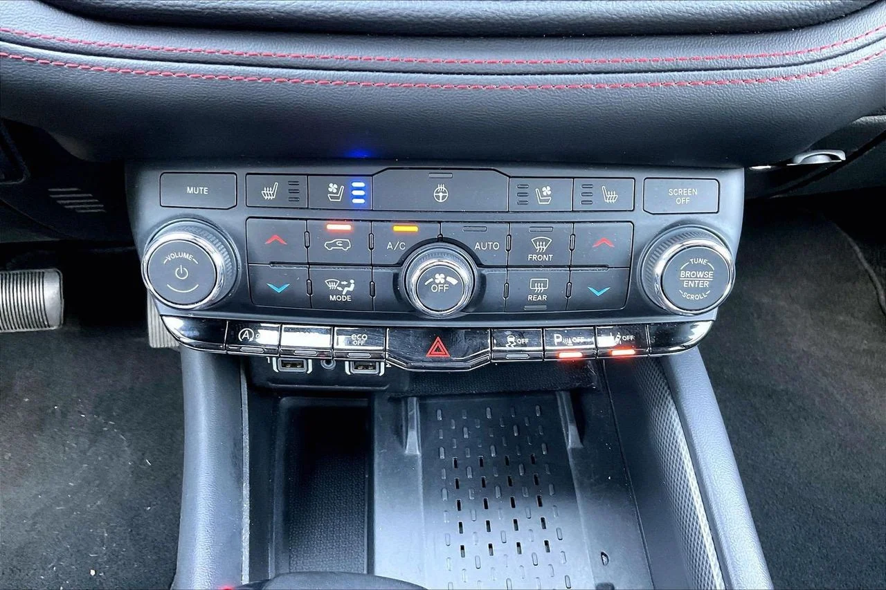 Certified Used 2025  Dodge GT Plus image 19