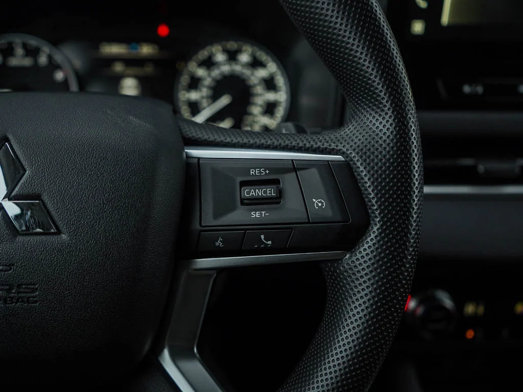 2026 Mitsubishi Outlander ES - Photo 20