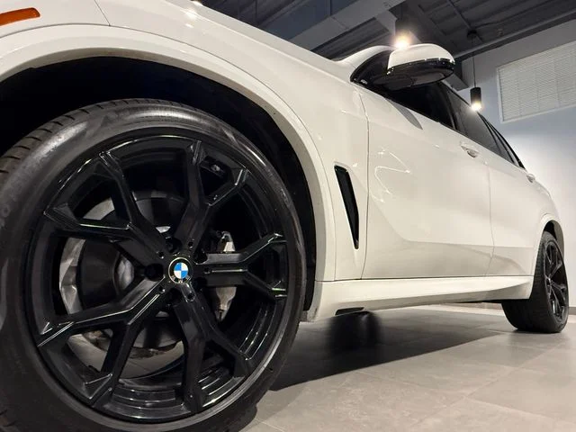 Certified Used 2023 Alpine White BMW xDrive40i image 9