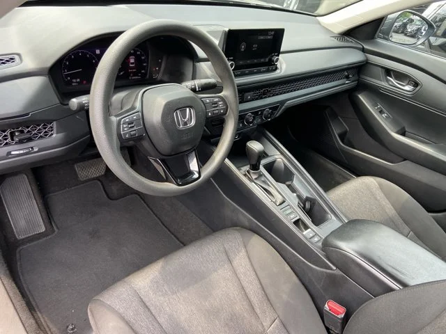 Used 2025 Gray Honda LX image 23
