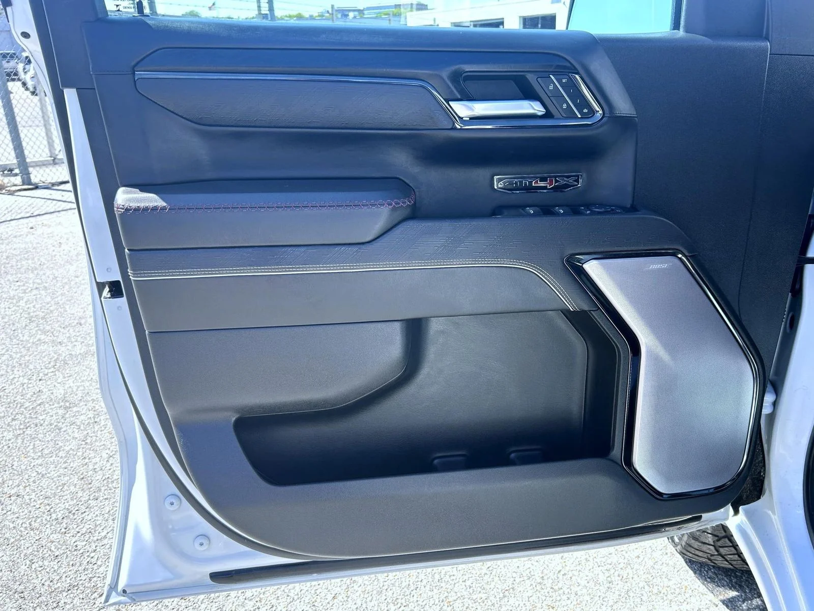 Used 2023 White GMC AT4X image 9