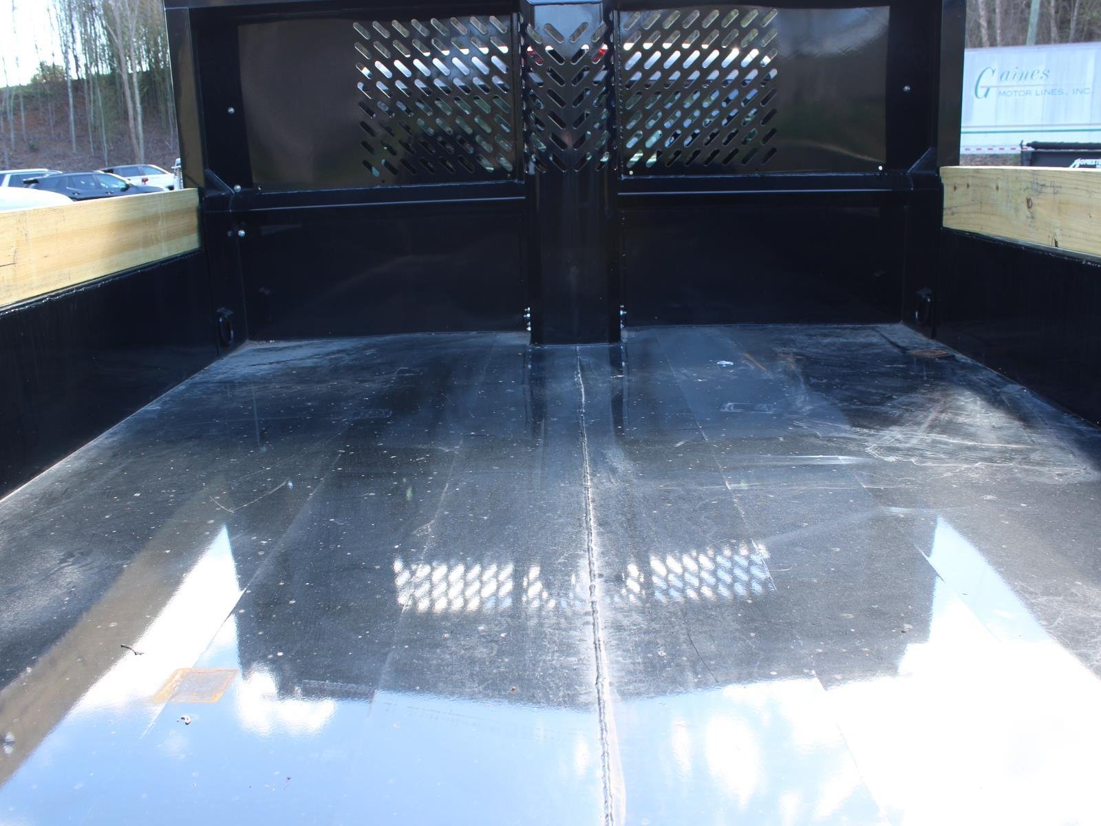 New 2026 Summit White GMC Pro image 8