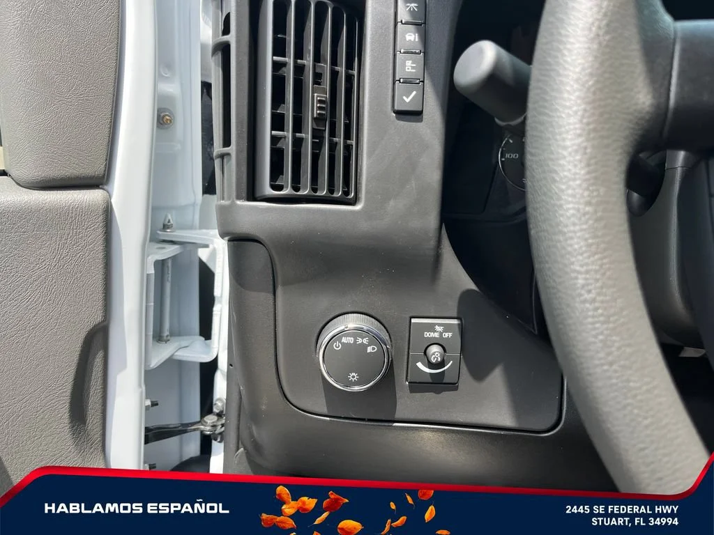 New 2026 Summit White GMC Work Van image 18